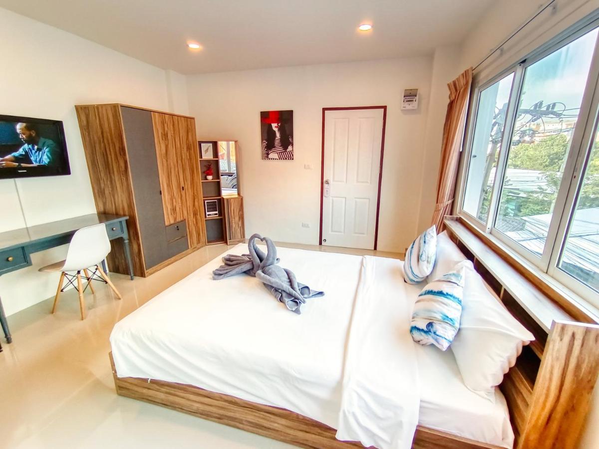 Sailor Hotel Патая Екстериор снимка